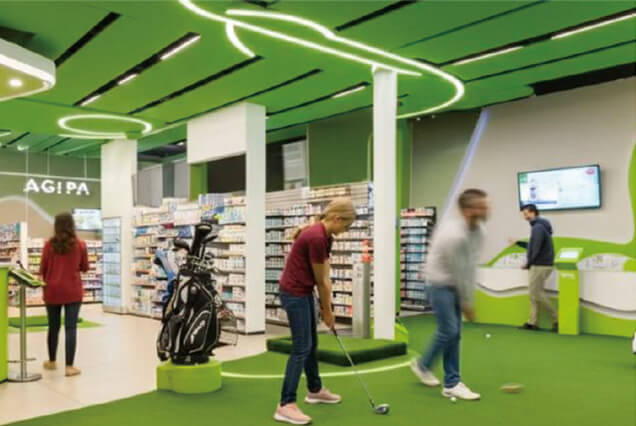 店内のステップゴルフの様子